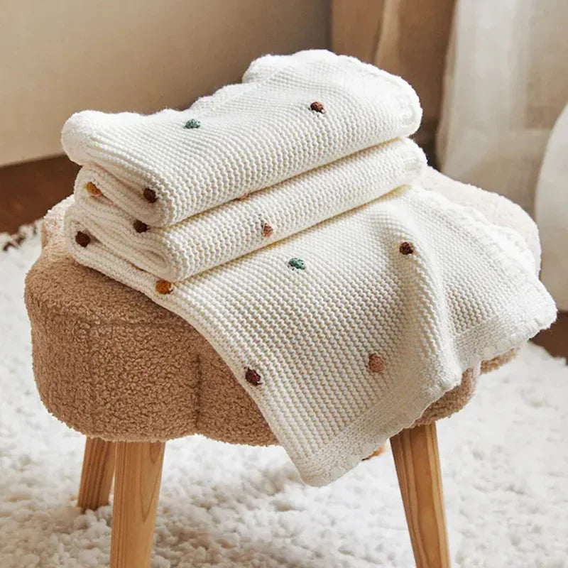 Unisex Neutral Baby Blanket with Cute Dot Detail